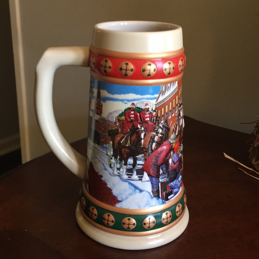 Vintage 1993 Budweiser “Hometown Holiday” Mug